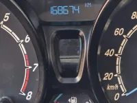 Gebraucht Ford Fiesta 60 PS (44 kW) 2013 Weiß Kleinwagen
