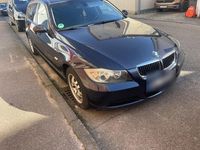 Gebraucht BMW 320 163 PS (119 kW) 2005 Schwarz Kombi