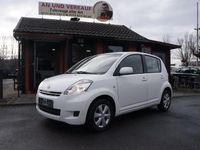 Gebraucht Daihatsu Sirion 69 PS (50 kW) 2009 Weiß Kleinwagen
