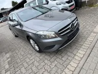 Gebraucht Mercedes A180 Style 122 PS (89 kW) 2015 Grau Kleinwagen
