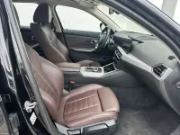 Gebraucht BMW 318 Sport Line 150 PS (110 kW) 2023 Saphirschwarz Kombi
