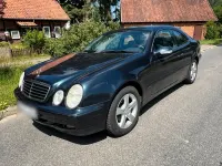 Gebraucht Mercedes CLK230 197 PS (144 kW) 2001 Blau Coupé