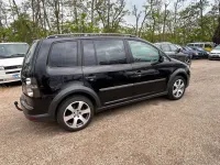 Gebraucht VW Touran Cross 105 PS (77 kW) 2007 Schwarz Van / Kleinbus