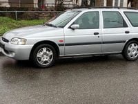 Gebraucht Ford Escort 75 PS (55 kW) 1998 Silber Kombi