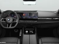 Gebraucht BMW 540 M Sport 303 PS (222 kW) 2025 Grau Kombi