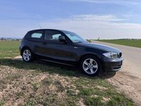 Gebraucht BMW 118 143 PS (105 kW) 2009 Schwarz Kleinwagen