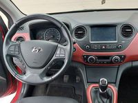 Gebraucht Hyundai i10 Passion 87 PS (63 kW) 2017 Rot Kleinwagen