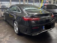 Gebraucht Mercedes E200 AMG line 184 PS (135 kW) 2017 Schwarz Coupé
