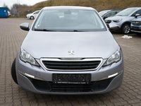 Gebraucht Peugeot 308 Active 120 PS (88 kW) 2017 Grau Limousine