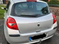 Gebraucht Renault Clio III 75 PS (55 kW) 2006 Grün Kleinwagen