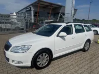 Gebraucht Skoda Octavia Ambition 105 PS (77 kW) 2012 Weiß Kombi