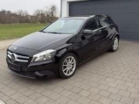 Gebraucht Mercedes A180 122 PS (89 kW) 2013 Schwarz Limousine