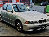 Second-hand BMW 525 193 CP (141 kW) 2001 Argintiu Berlinǎ
