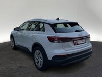 Gebraucht Audi Q4 e-tron Comfort 125 kW (170 PS) 2023 Gletscherweiß metallic SUV
