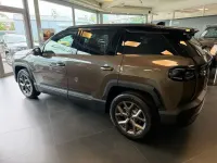 Neu Jeep Compass 145 PS (106 kW) 2026 Braun SUV