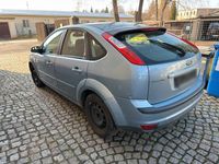 Gebraucht Ford Focus Ghia 115 PS (84 kW) 2005 Blau Limousine