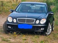 Second-hand Mercedes E240 170 CP (125 kW) 2004 Negru Berlinǎ