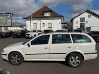 Gebraucht Skoda Octavia Ambiente 102 PS (75 kW) 2004 Weiß Kombi