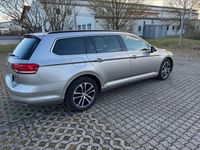 Gebraucht VW Passat Comfortline 150 PS (110 kW) 2015 Silber Kombi