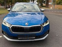 Gebraucht Skoda Octavia Scout 200 PS (147 kW) 2022 Blau Kombi