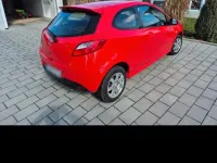 Usado Mazda 2 102 HP (75 kW) 2009 Vermelho Citadino