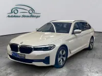 Gebraucht BMW 520 Sport Line 190 PS (139 kW) 2023 Weiß Kombi