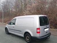 Gebraucht VW Caddy Maxi 102 PS (75 kW) 2013 Silber Van / Kleinbus