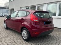 Gebraucht Ford Fiesta 97 PS (71 kW) 2009 Rot Kleinwagen