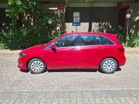 Gebraucht Mercedes B180 122 PS (89 kW) 2018 Rot Kleinwagen