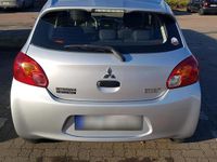 Gebraucht Mitsubishi Space Star 71 PS (52 kW) 2015 Silber Kleinwagen