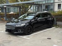 Gebraucht Ford Mondeo Titanium 160 PS (117 kW) 2015 Schwarz Kombi
