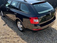 Gebraucht Skoda Octavia Ambition 110 PS (80 kW) 2016 Schwarz Kleinwagen