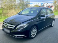 Second-hand Mercedes B180 122 CP (89 kW) 2012 Negru Monovolum