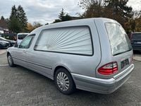 Second-hand Mercedes E270 170 CP (125 kW) 2002 Argintiu Break