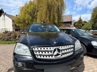 Gebraucht Mercedes ML320 224 PS (164 kW) 2008 Schwarz SUV