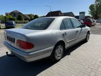 Gebraucht Mercedes E240 Elegance 170 PS (125 kW) 1998 Silber Limousine