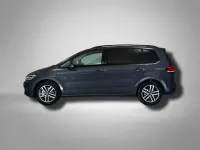 Neu VW Touran Life 150 PS (110 kW) 2026 Delfingrau metallic delfingrau metallic Van / Kleinbus