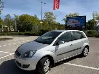 Gebraucht Ford Fiesta 80 PS (58 kW) 2008 Silber Kleinwagen