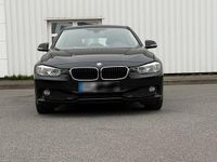 Gebraucht BMW 318 150 PS (110 kW) 2015 Schwarz Kombi