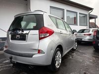 Gebraucht Subaru Trezia Active 90 PS (66 kW) 2012 Silber Kleinwagen