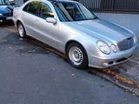 Gebraucht Mercedes E200 163 PS (119 kW) 2004 Silber Limousine