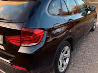 Gebraucht BMW X1 176 PS (129 kW) 2009 Schwarz SUV