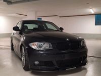 gebraucht BMW 125 Coupé 1er e82 i Saphirschwarz Metallic