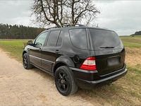 Gebraucht Mercedes ML430 279 PS (205 kW) 2001 Schwarz SUV