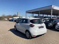 Second-hand Renault Zoe Life 50 kW (69 CP) 2020 Alb Hatchback