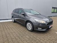 Gebraucht Ford Focus Titanium 125 PS (91 kW) 2018 Grau Kombi