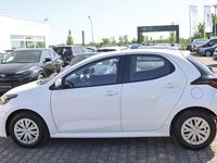Gebraucht Toyota Yaris Basis 72 PS (52 kW) 2022 Weiß Limousine