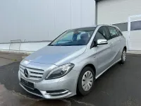 Gebraucht Mercedes B180 109 PS (80 kW) 2011 Silber Van / Kleinbus