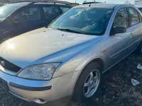 Gebraucht Ford Mondeo Trend 145 PS (106 kW) 2001 Silber Limousine