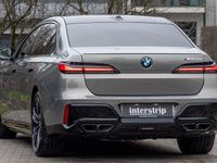 Gebraucht BMW M760e Executive 571 PS (419 kW) 2025 Grau Limousine